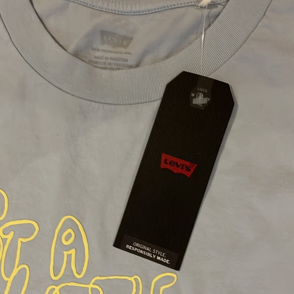 New Levi’s Graphic T-Shirt - Picture 7 of 11